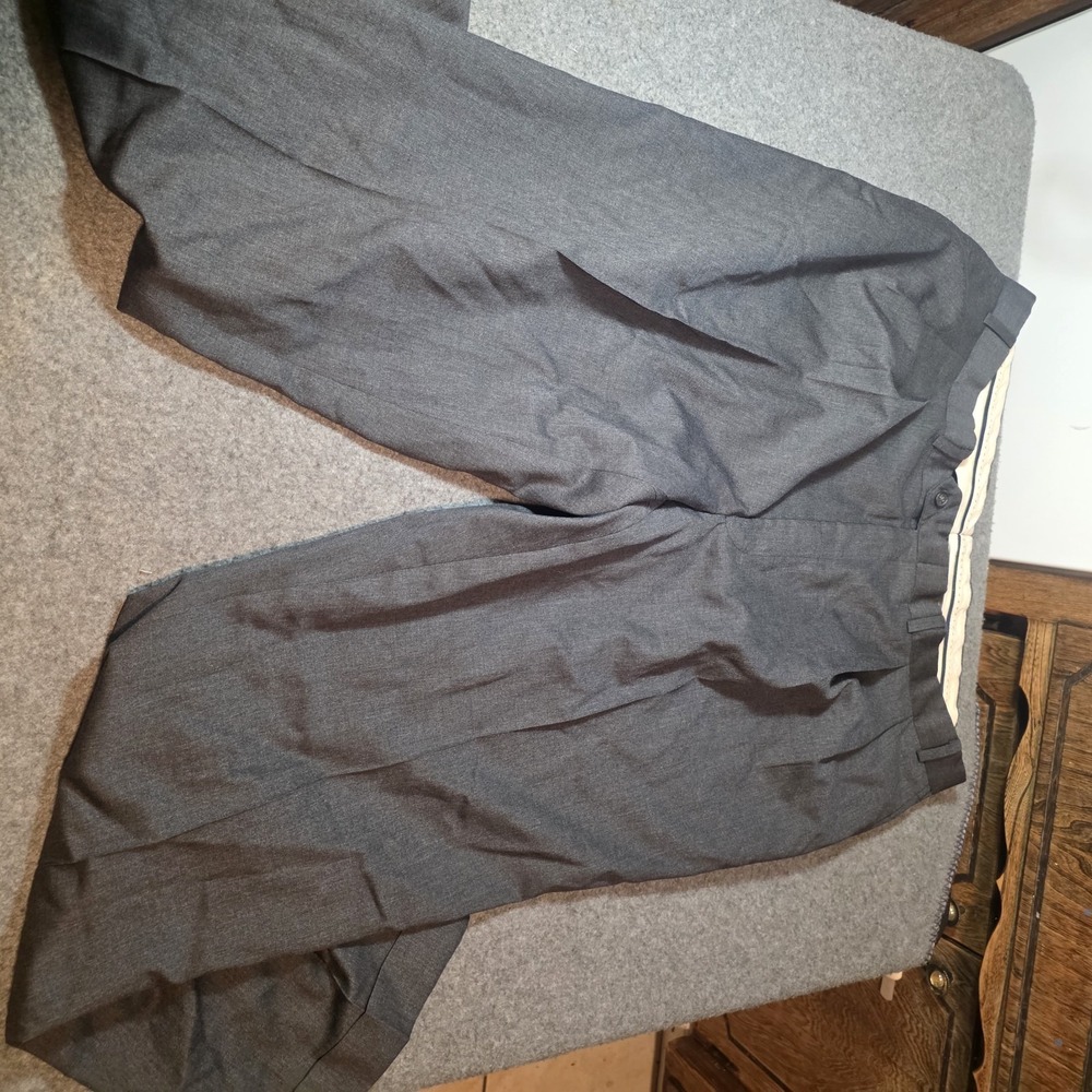 Lauren Ralph Lauren Total Comfort dress pants 40x31 K2
